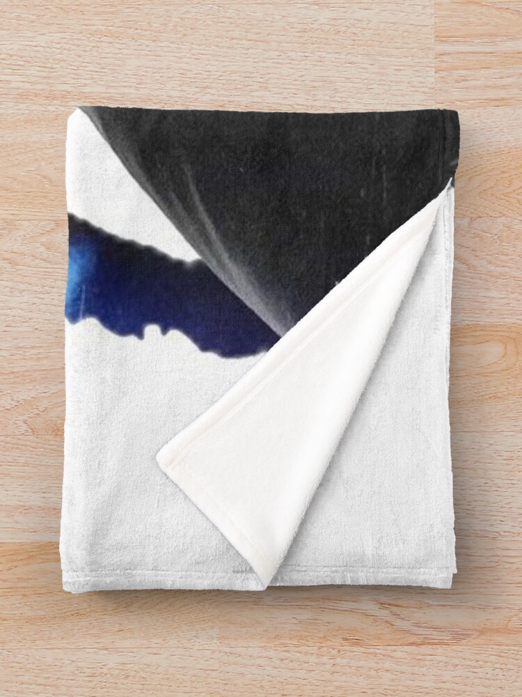 urblanket_medium_foldwide_portraitx1000.1u8-10 urblanket medium foldwide portraitx1000.1u8 10 - The Weeknd UK Store