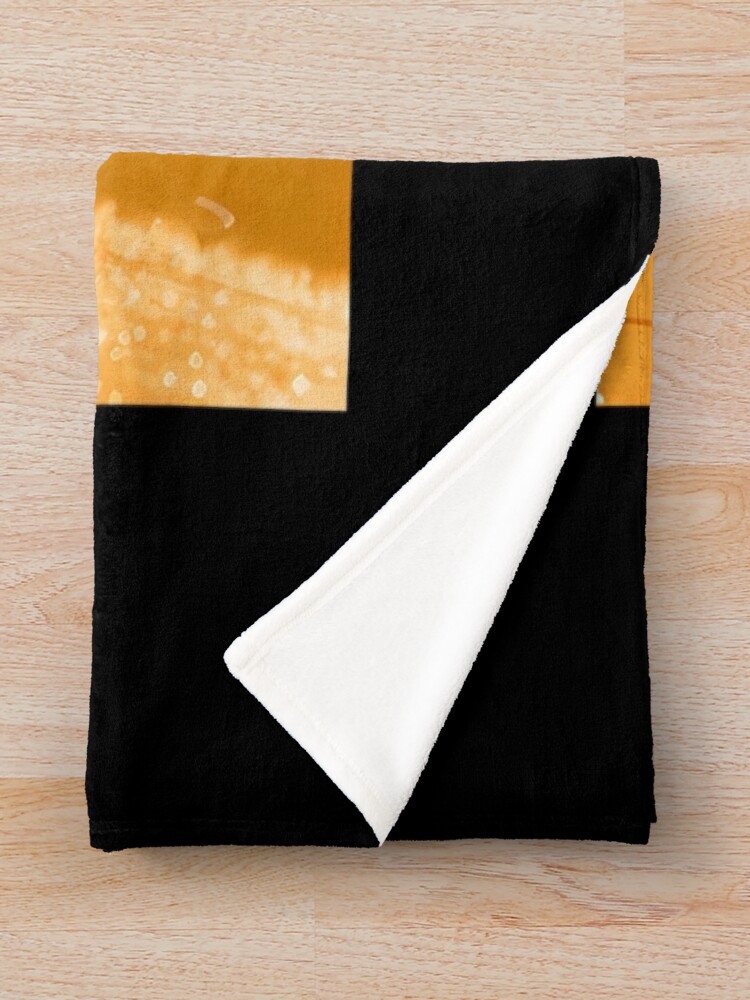 urblanket_medium_foldwide_portraitx1000.1u8-17 urblanket medium foldwide portraitx1000.1u8 17 - The Weeknd UK Store