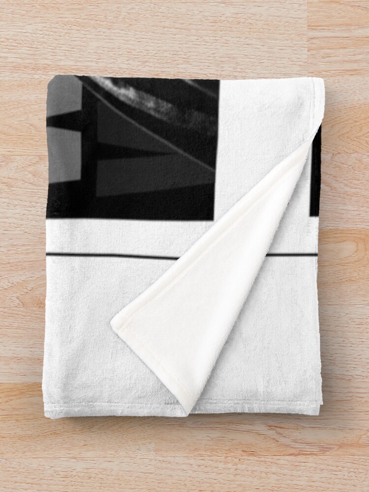 urblanket_medium_foldwide_portraitx1000.1u8-3 urblanket medium foldwide portraitx1000.1u8 3 - The Weeknd UK Store