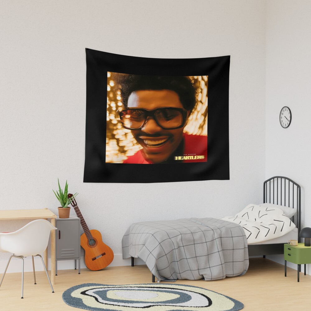 urtapestry_lifestyle_dorm_mediumsquare1000x1000.u2 - The Weeknd UK Store